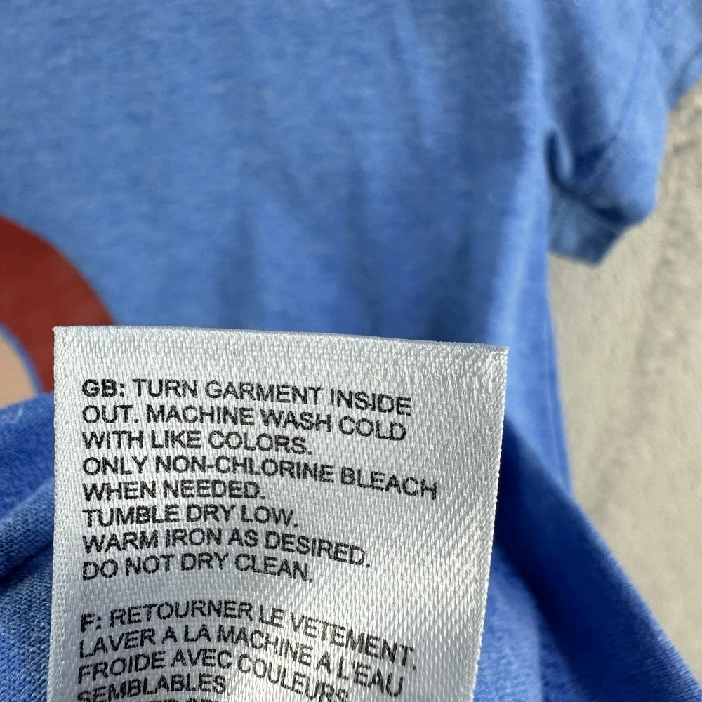The North Face Women's M Blue Short-Sleeve T-Shirt V-Neck Spell Out Logo - Picture 4 of 8
